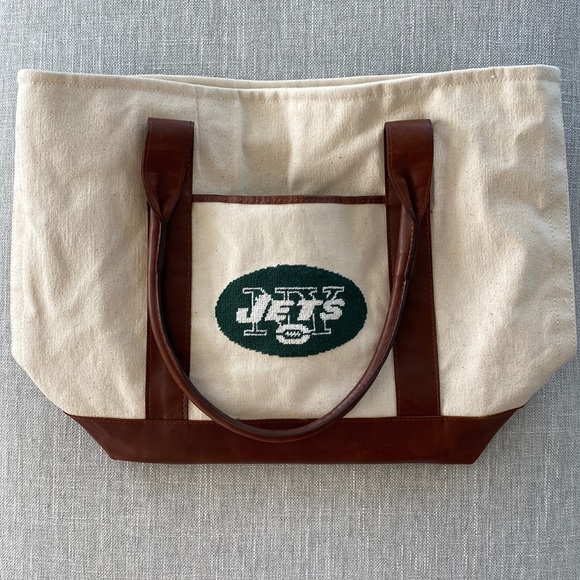 J-E-T-S! Jets! Jets! Jets! - Picture 2 of 8